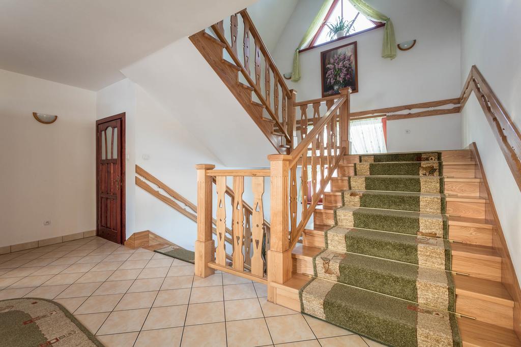Sykowny Dworek Apartamenty コシチェリスコ エクステリア 写真