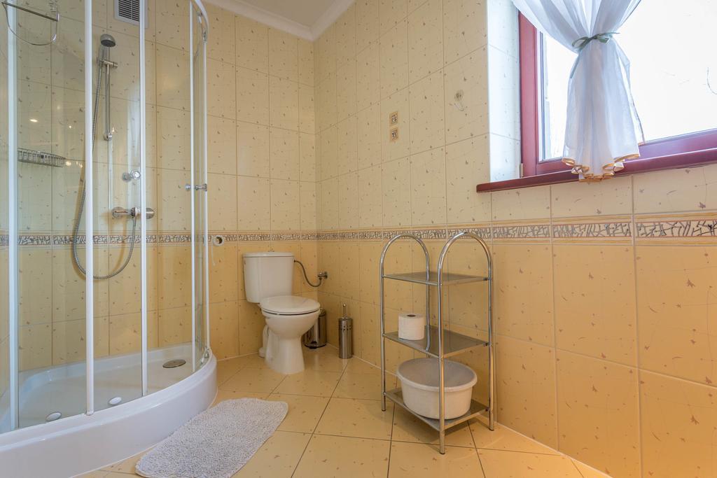 Sykowny Dworek Apartamenty コシチェリスコ エクステリア 写真