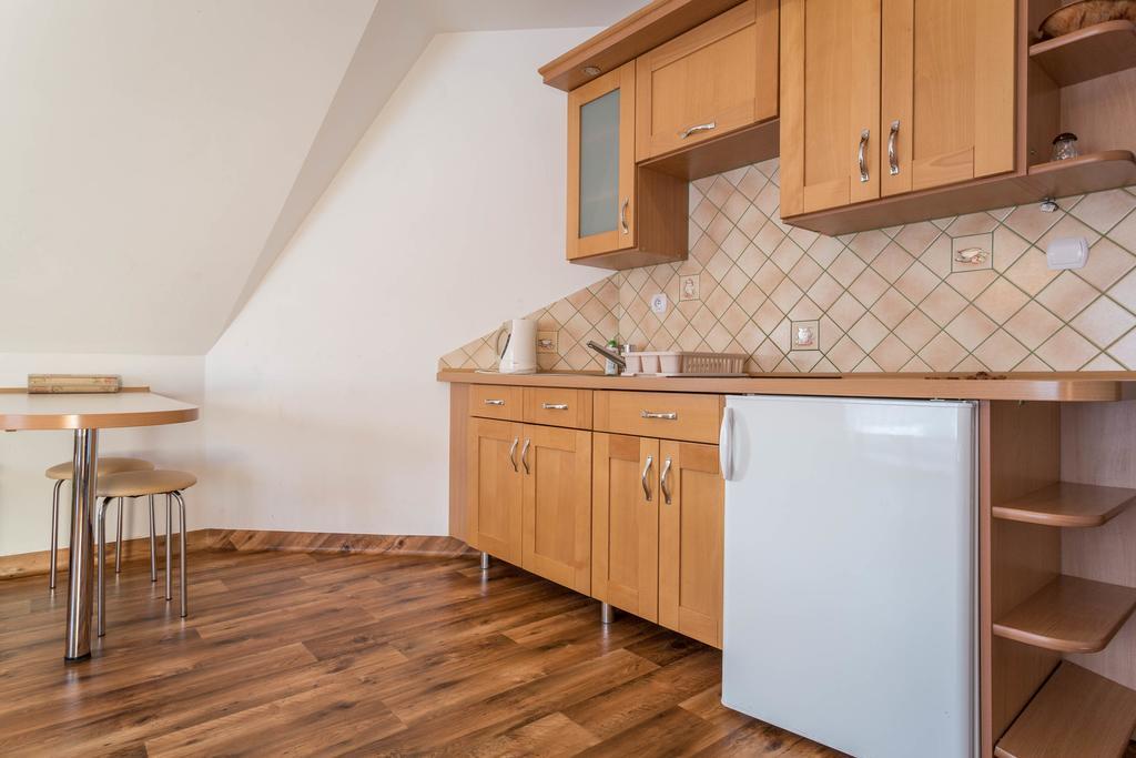 Sykowny Dworek Apartamenty コシチェリスコ エクステリア 写真