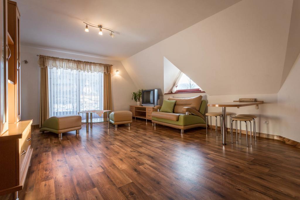 Sykowny Dworek Apartamenty コシチェリスコ エクステリア 写真
