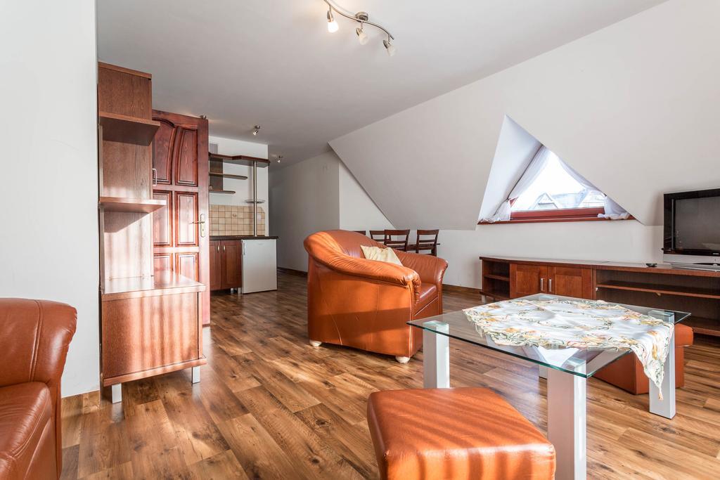 Sykowny Dworek Apartamenty コシチェリスコ エクステリア 写真