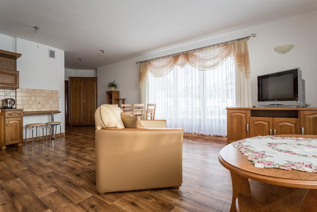 Sykowny Dworek Apartamenty コシチェリスコ エクステリア 写真
